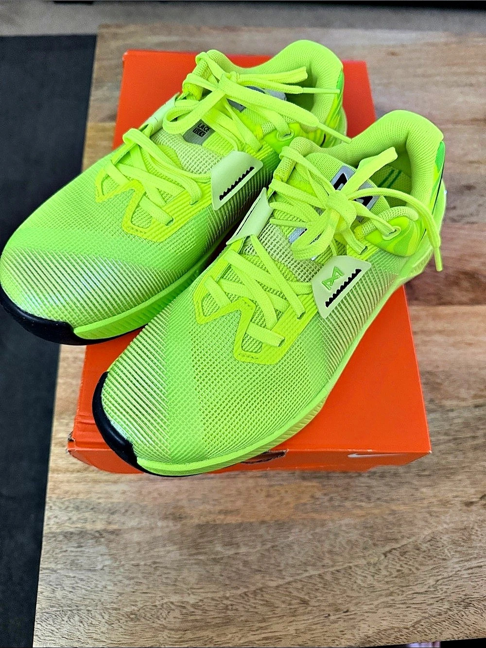 Nike Metcon 10 Amp Women's Green Athletic Shoes
